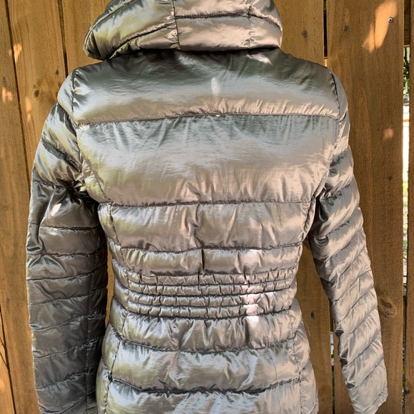Calvin Klein insulated jacket size Medium. - Picture 4 of 10